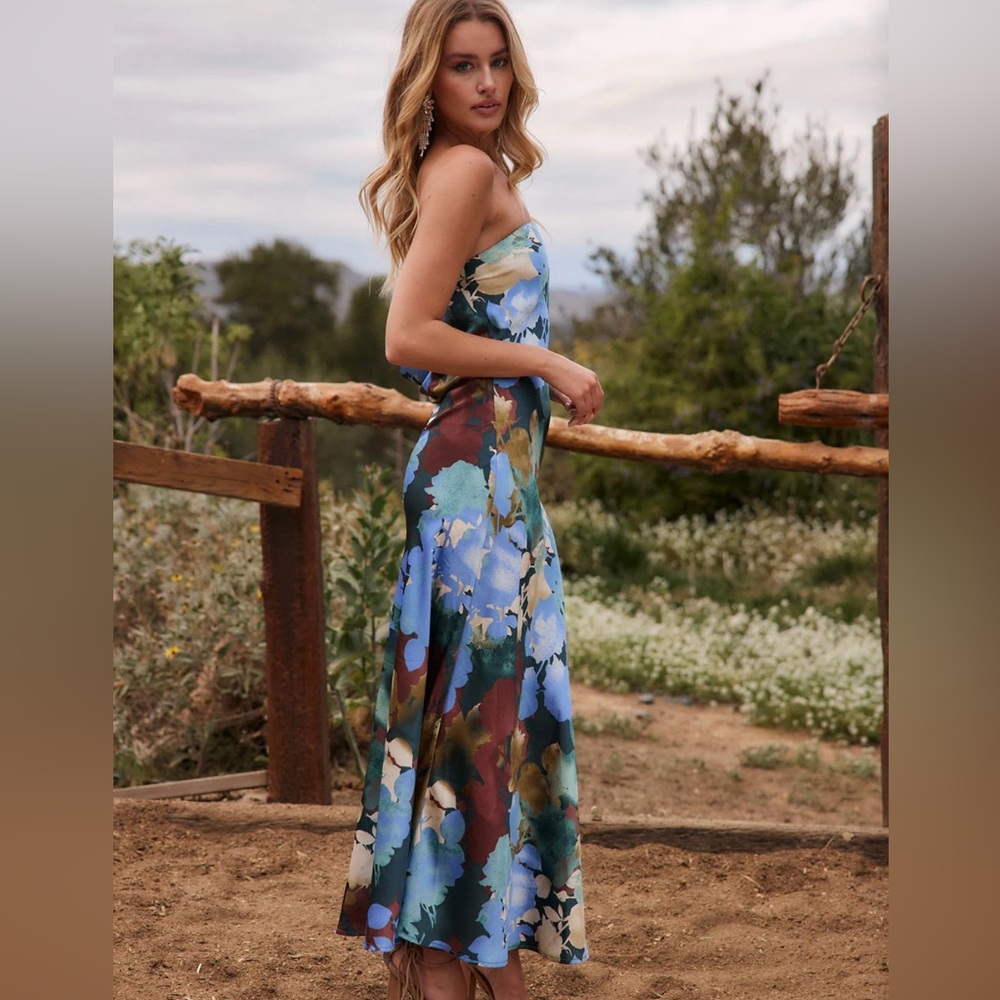 Natalia Blue Floral Printed Strapless Maxi Dress - Picture 3 of 3